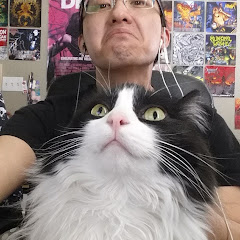 Warren Moua channel avatar