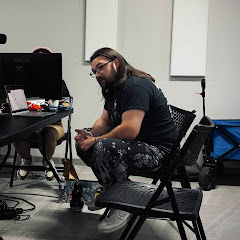 D_C_ Theo channel avatar